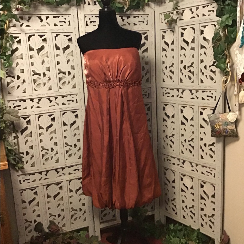 DAVIDS BRIDAL BEAUTIFUL SILKY SHINY RUSTY BURNT ORANGE BUBBLE STYLE DRESS SKIRT